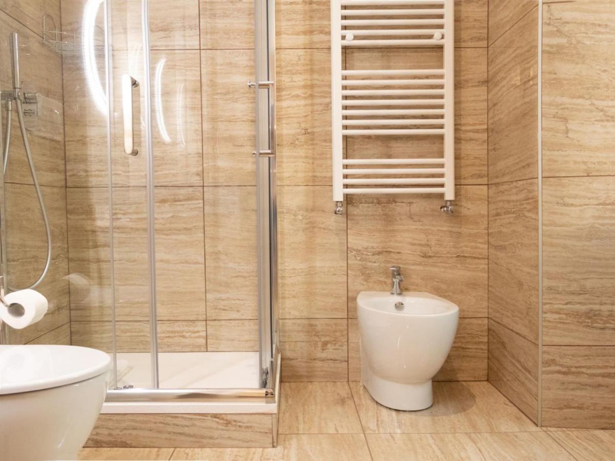 The Best Rent - Elegant Five-Bedrooms Apartment Near Colosseo Roma Exterior foto